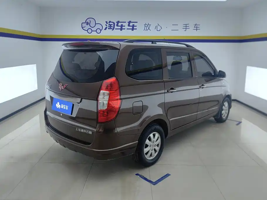 Wuling Hongguang — миниатюра 3
