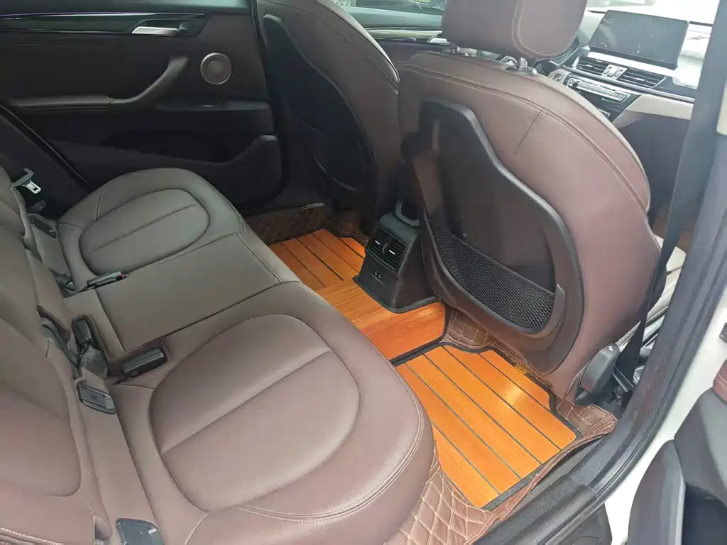 BMW X1 — миниатюра 12