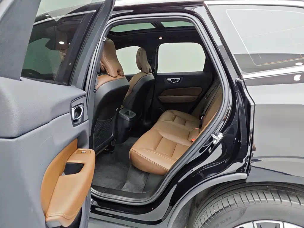 Volvo XC60 — миниатюра 15