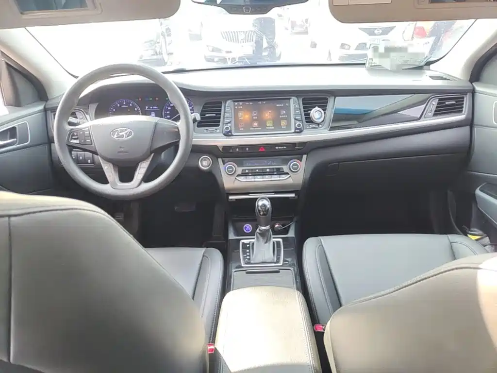 Hyundai Mistra — миниатюра 10