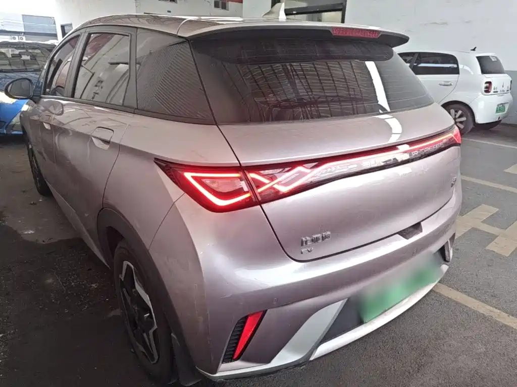 BYD Dolphin — миниатюра 5