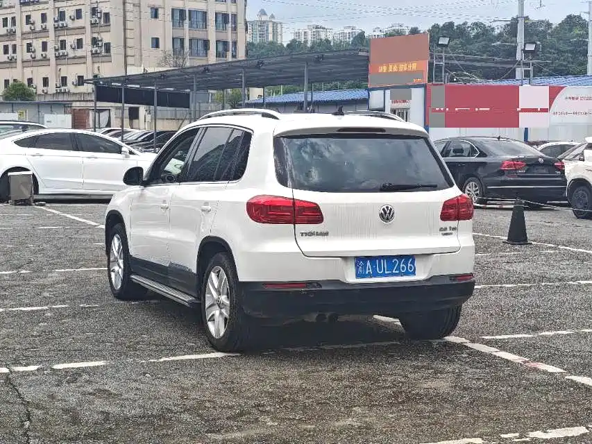 Volkswagen Tiguan — миниатюра 9
