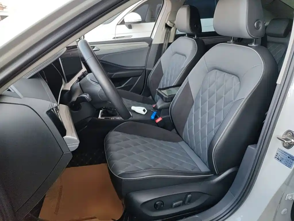 Volkswagen Sagitar — миниатюра 15