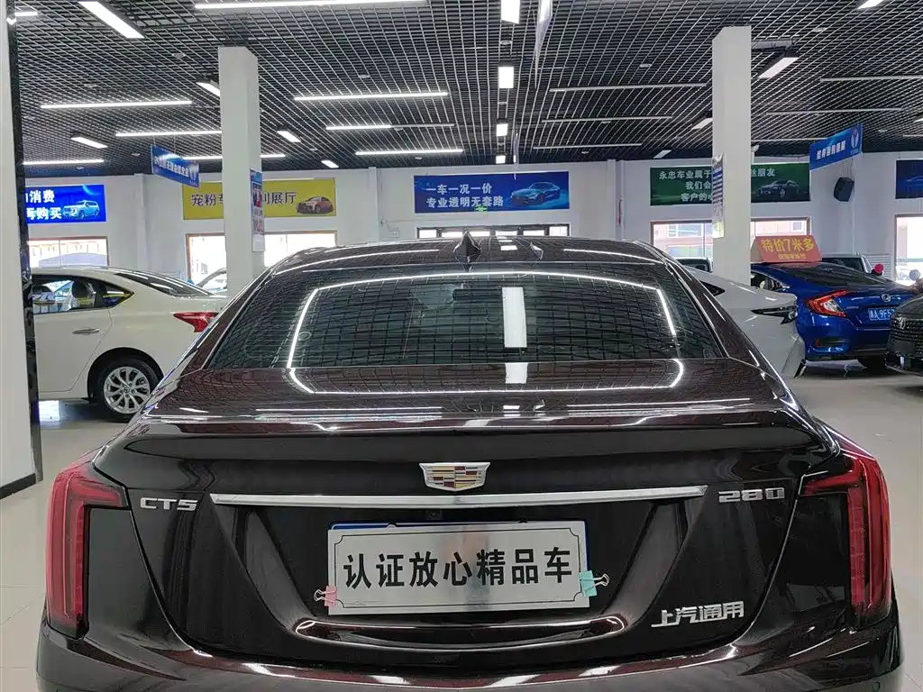Cadillac CT5 - фото 5