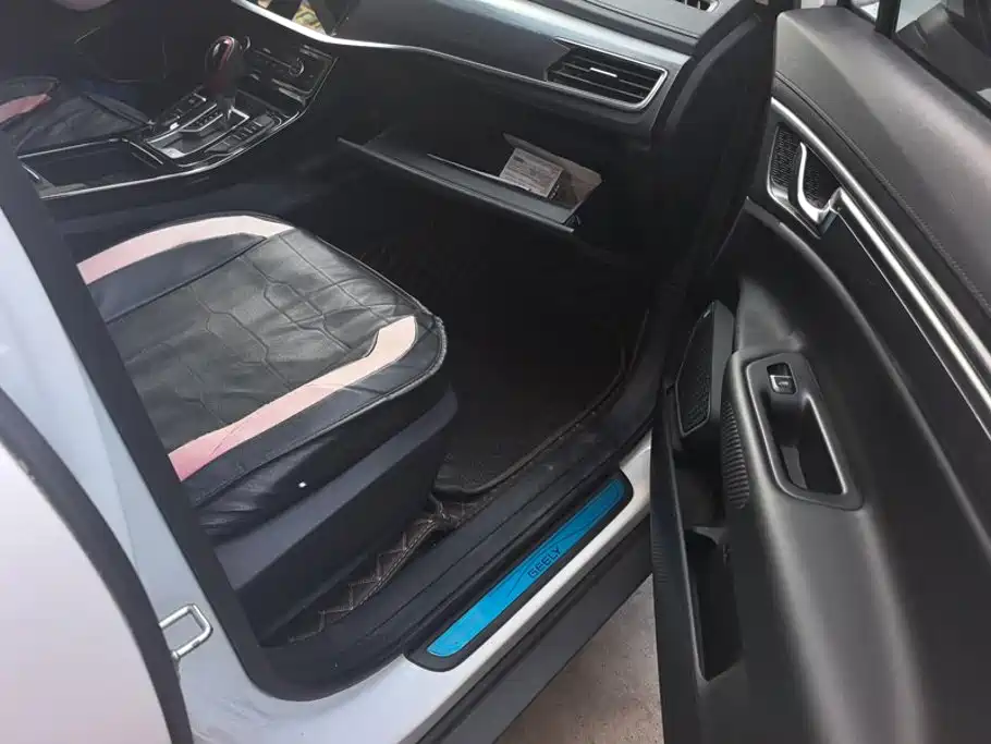 Geely Emgrand GS — миниатюра 8