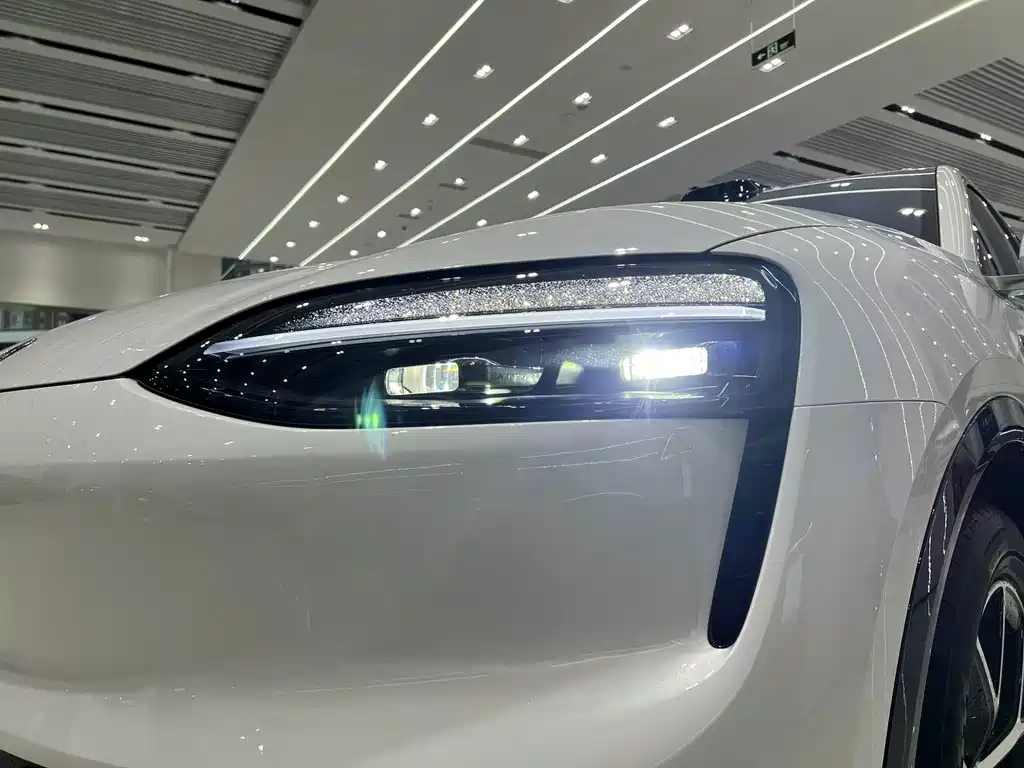 AITO AITO M6 — миниатюра 12