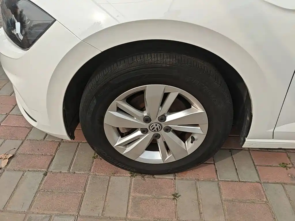 Volkswagen Polo — миниатюра 23