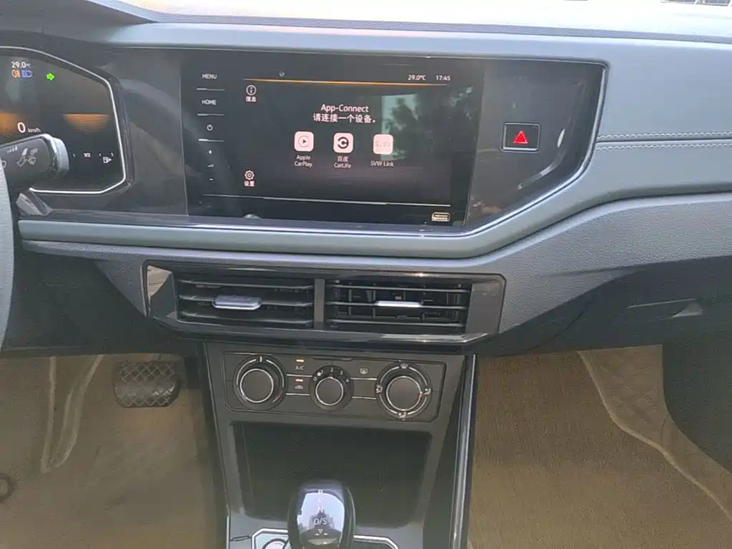 Volkswagen Lavida — миниатюра 13