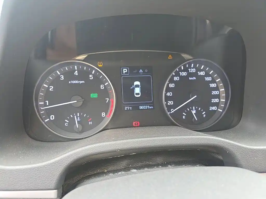 Hyundai Elantra — миниатюра 16