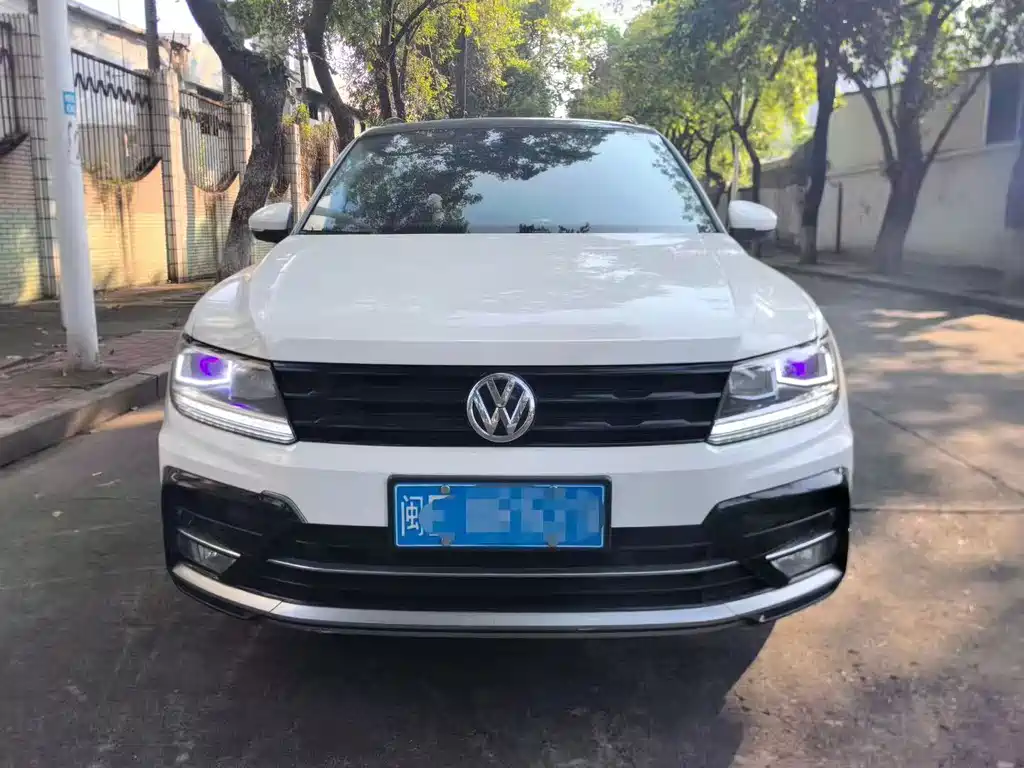 Volkswagen Tiguan L — миниатюра 2