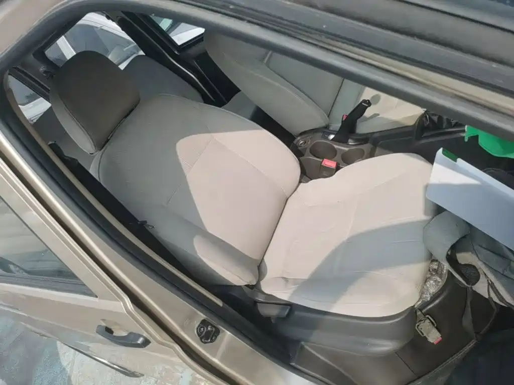 Wuling Rongguang — миниатюра 25