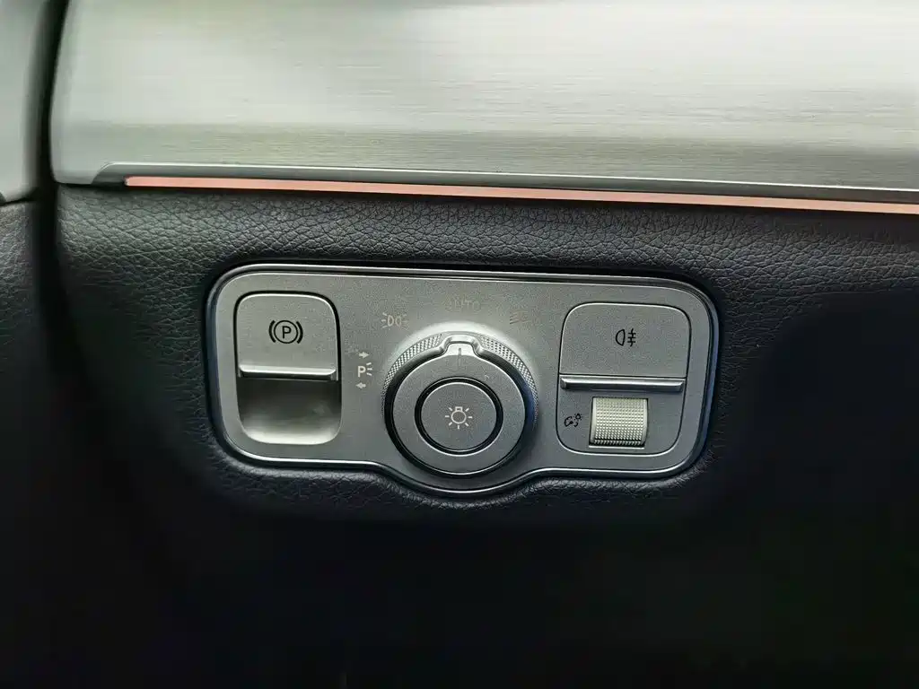 Mercedes-Benz GLE Coupe — миниатюра 21