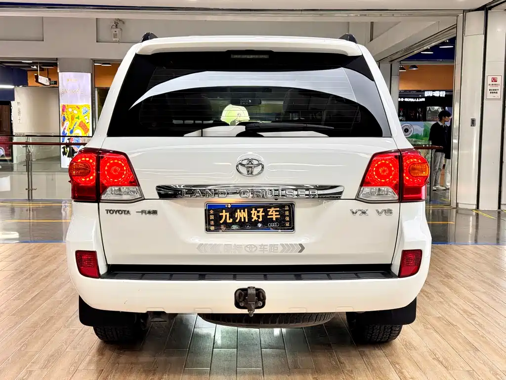 Toyota Land Cruiser 2012 4.0L AT VX