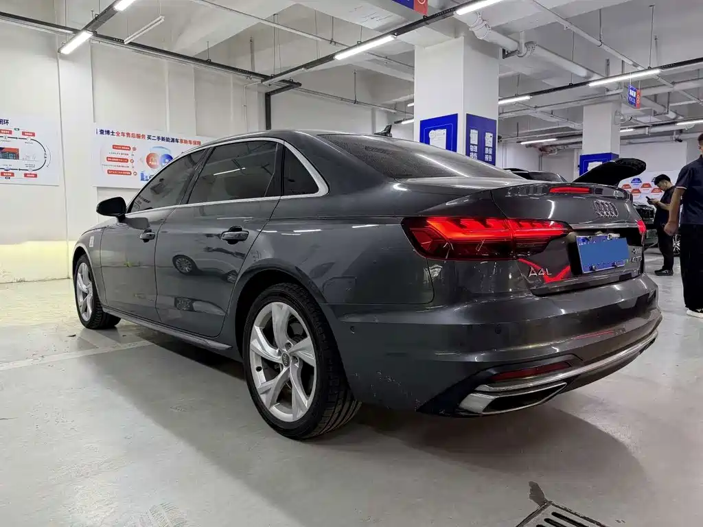 Audi A4L — миниатюра 7