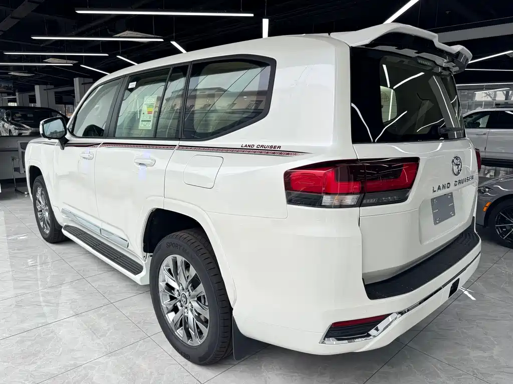 Toyota Land Cruiser 2026 4.0L AT
