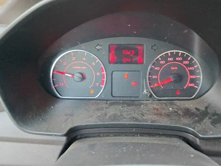 Wuling Hongguang V — миниатюра 14