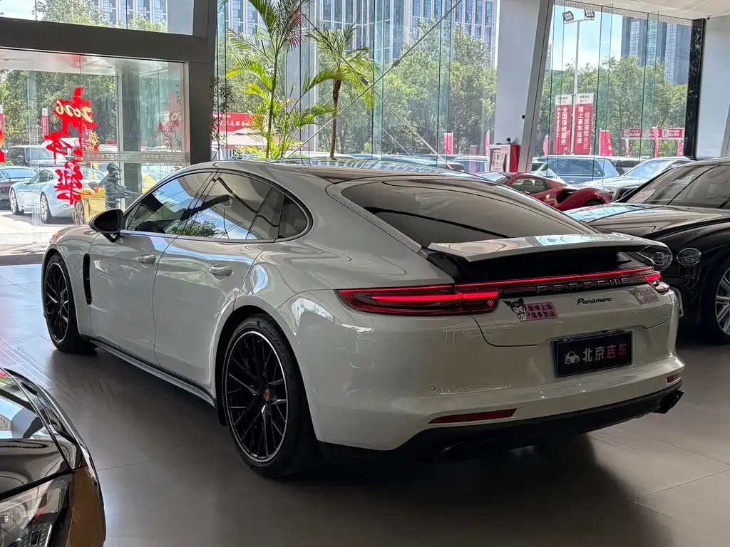 Porsche Panamera — миниатюра 22