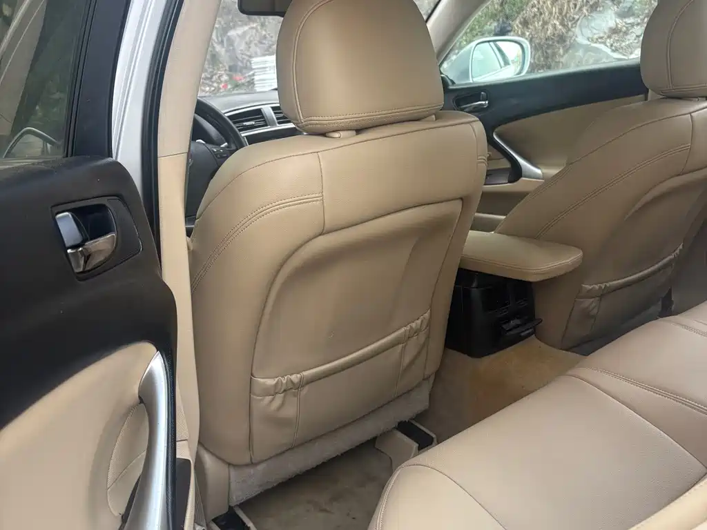 Lexus IS — миниатюра 4