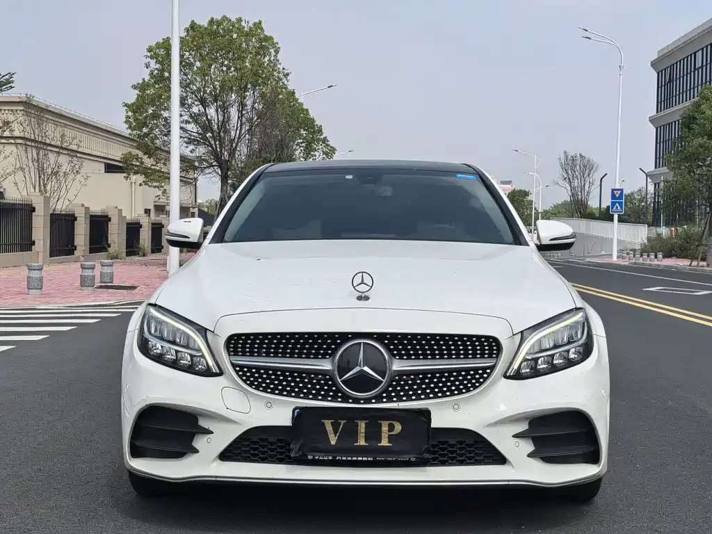Mercedes-Benz C-Class — миниатюра 2
