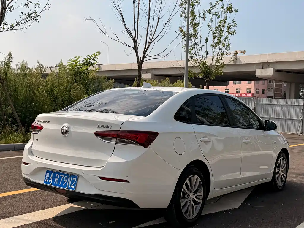 Buick Excelle — миниатюра 6