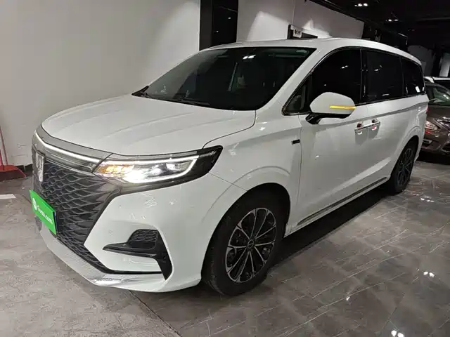 2021 Roewe iMAX8