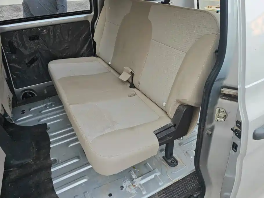 Wuling Hongguang V — миниатюра 11