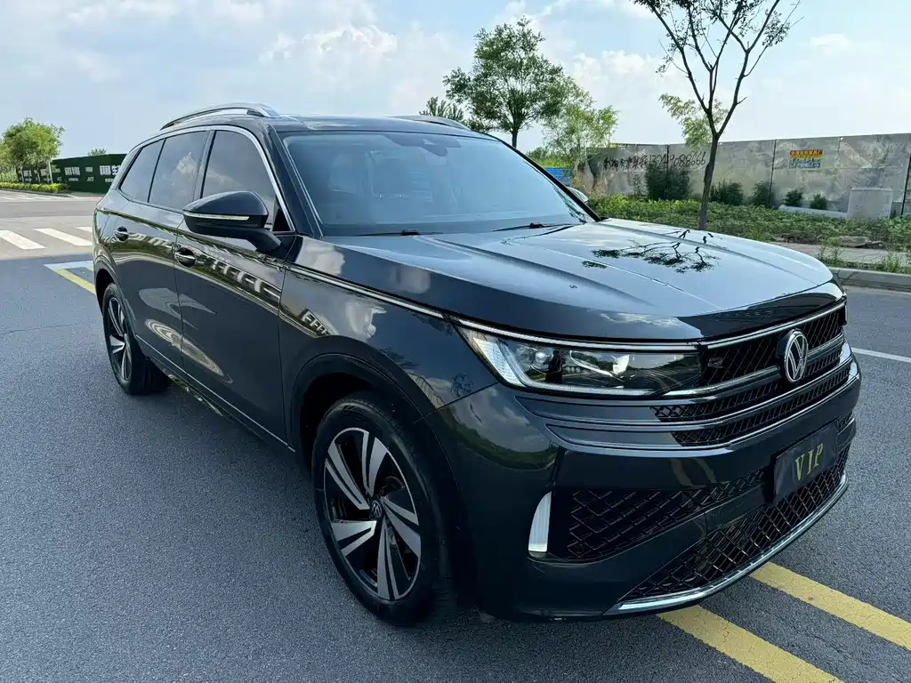 Volkswagen Tavendor 2024 380TSI R-Line