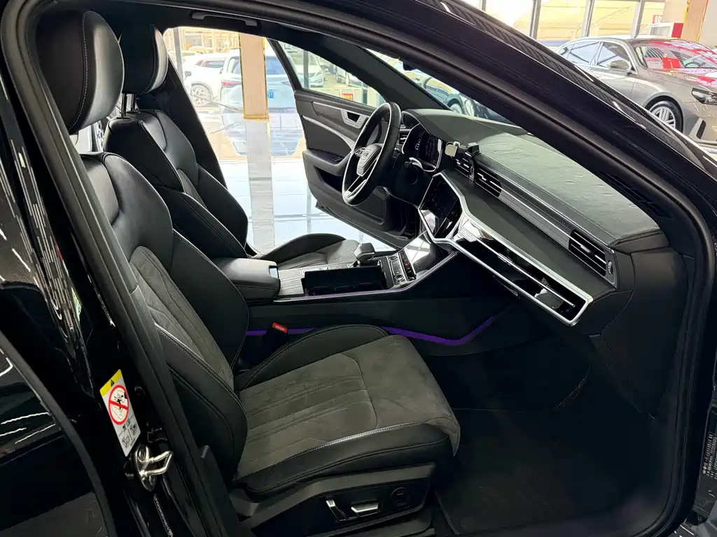 Audi A6L — миниатюра 13