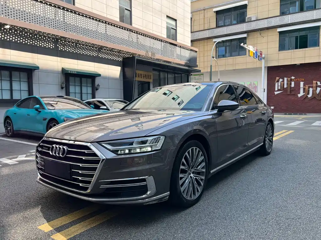Audi A8