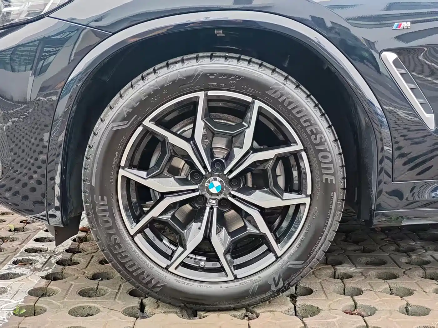 BMW X3 id 4634791 из Китая 11