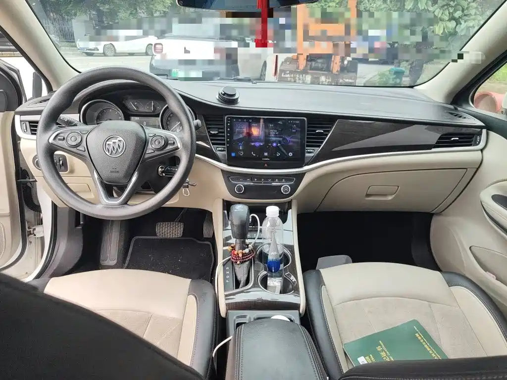 Buick Verano — миниатюра 10