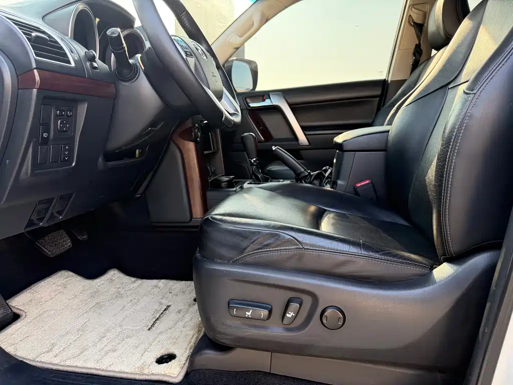 Toyota Land Cruiser Prado 2016 3.5L AT TX-L NAVI