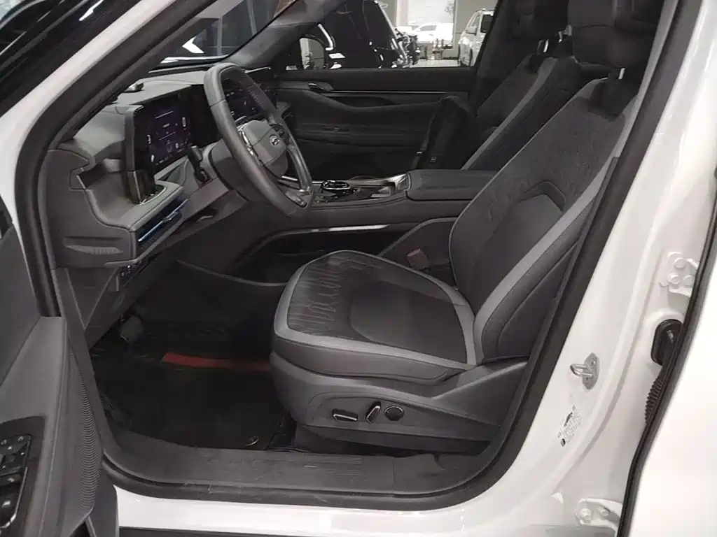 Ford Edge — миниатюра 15