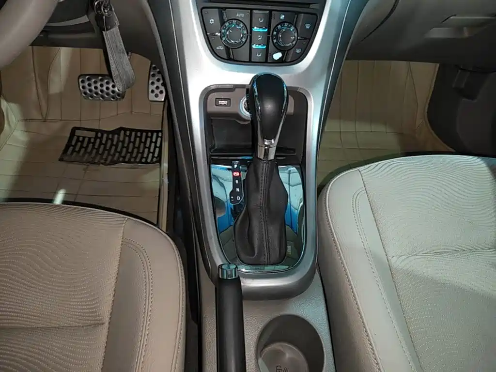 Buick Excelle — миниатюра 14