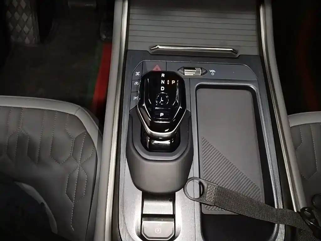 Ford Edge — миниатюра 14
