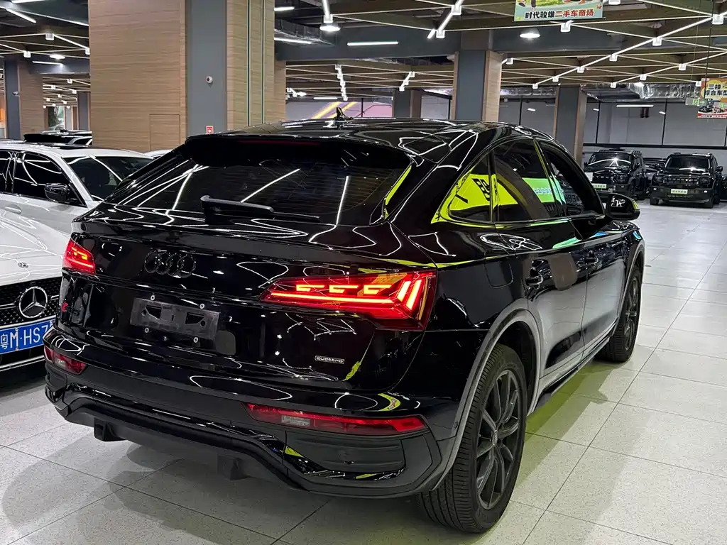 Audi Q5L Sportback — миниатюра 7