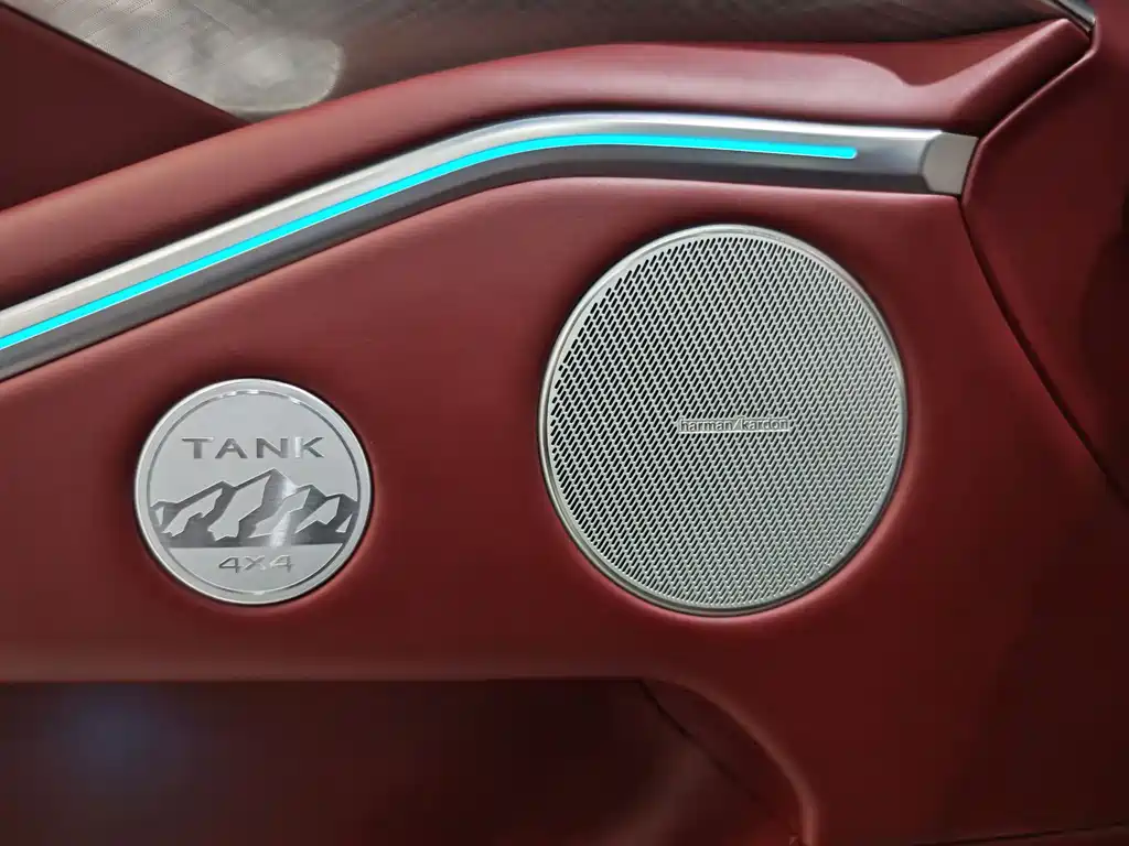 TANK TANK 700 NEW ENERGY