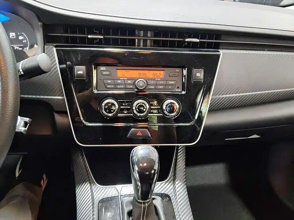 Venucia D60 — миниатюра 14