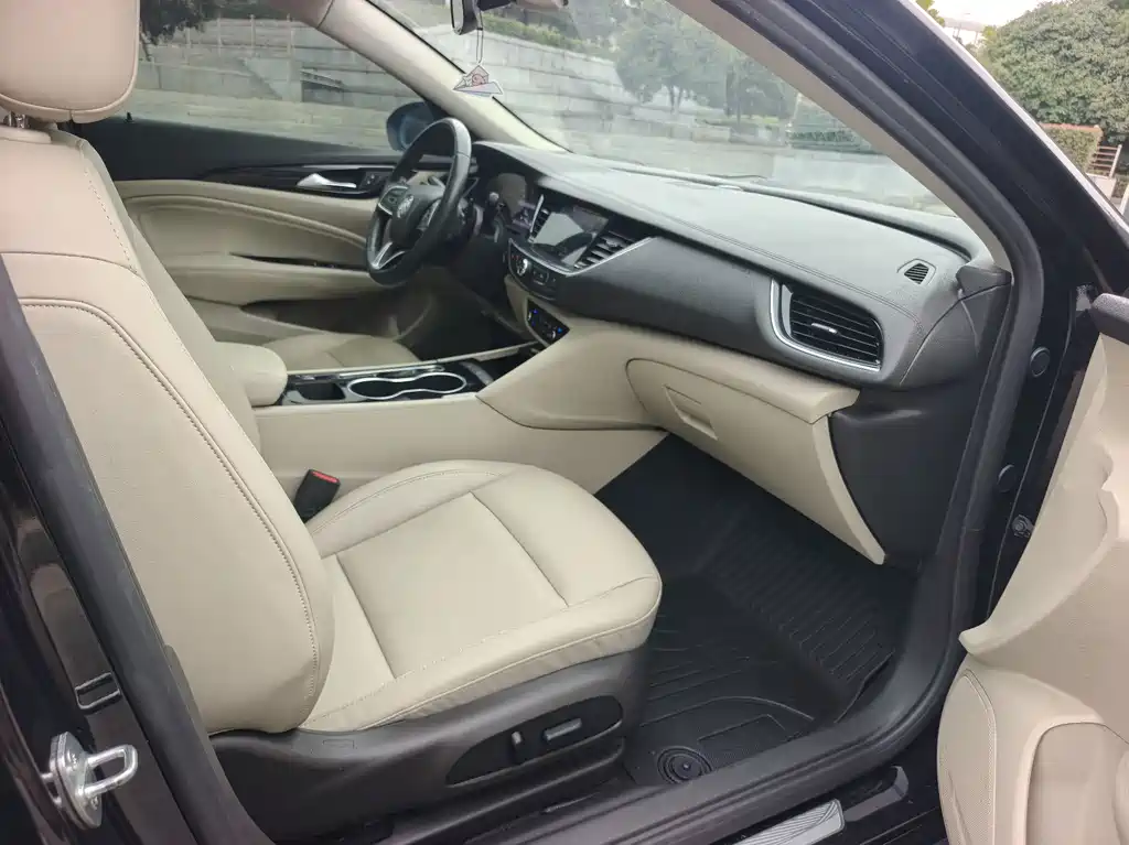 Buick Regal — миниатюра 7
