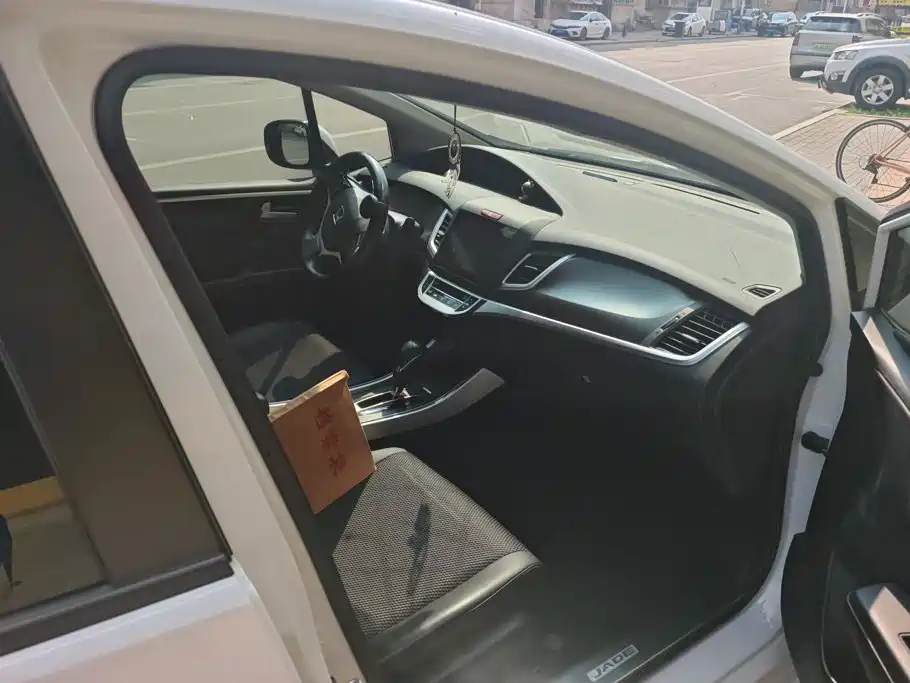 Honda Jade — миниатюра 8