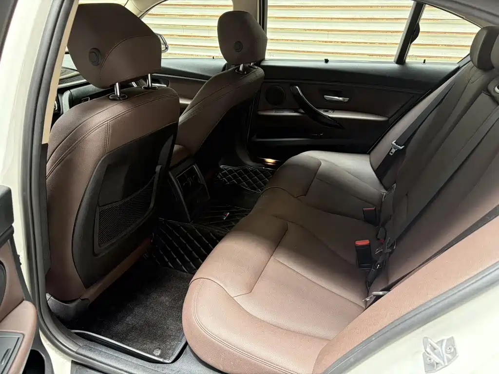 BMW 3 Series — миниатюра 8