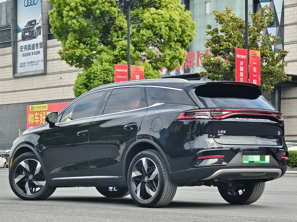 BYD Tang 2023 DM-i Champion 112KM Premium