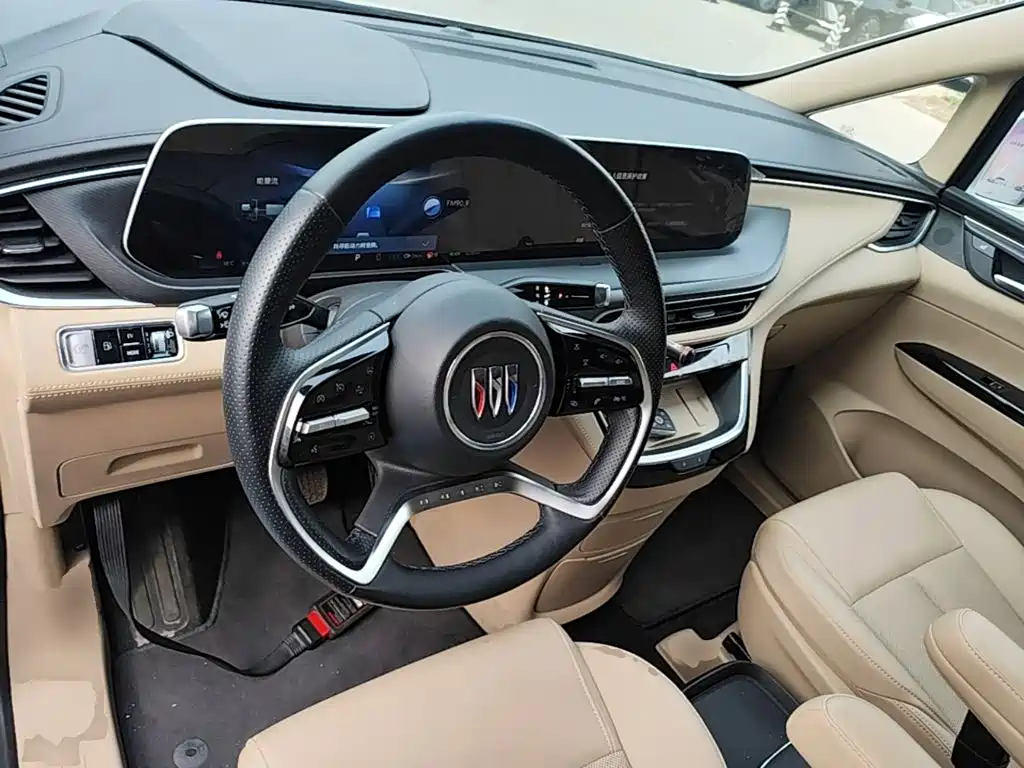 Buick GL8 Hybrid — миниатюра 11
