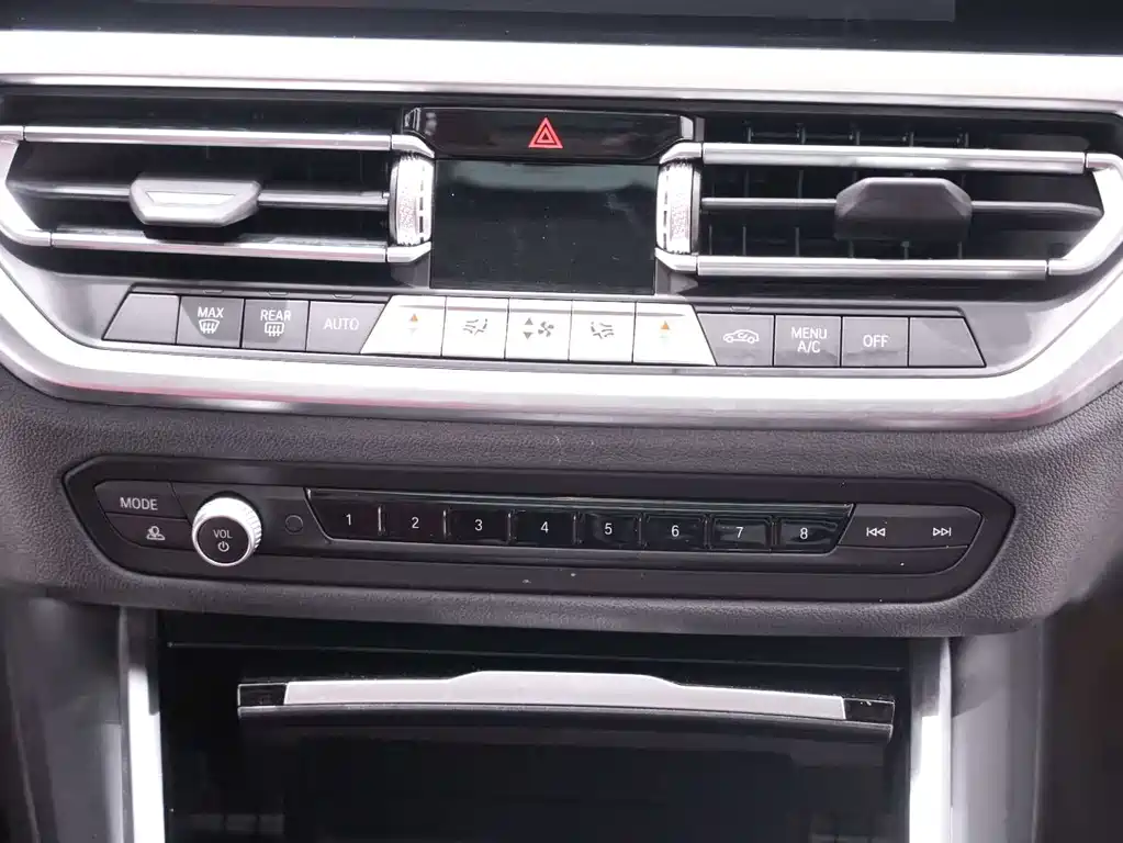 BMW 3 Series — миниатюра 19