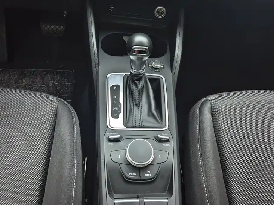 Audi Q2L — миниатюра 16