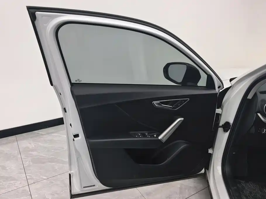 Audi Q2L — миниатюра 7