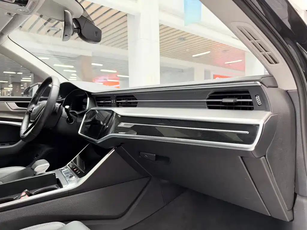 Audi A6L — миниатюра 23