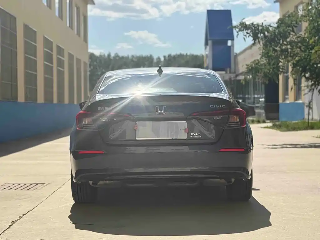 Honda Civic 2022 240TURBO CVT