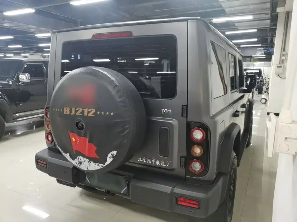 212 212 T01 — миниатюра 7