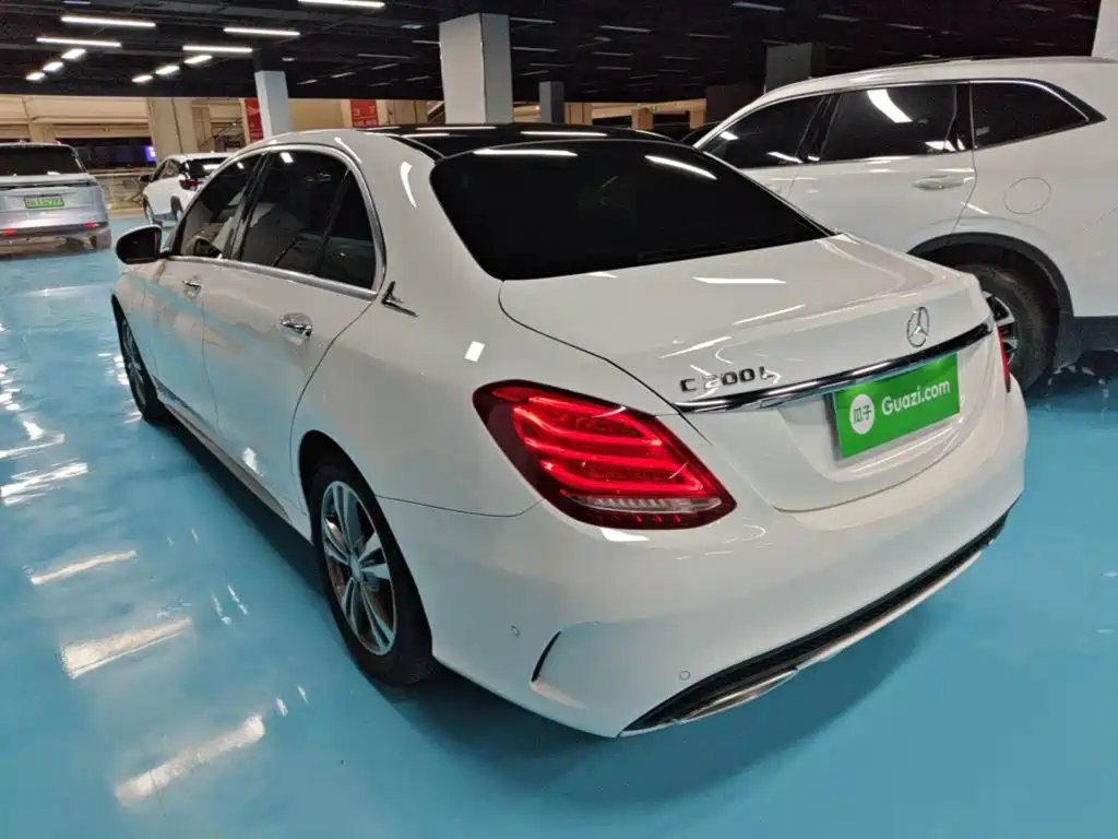Mercedes-Benz C-Class — миниатюра 5